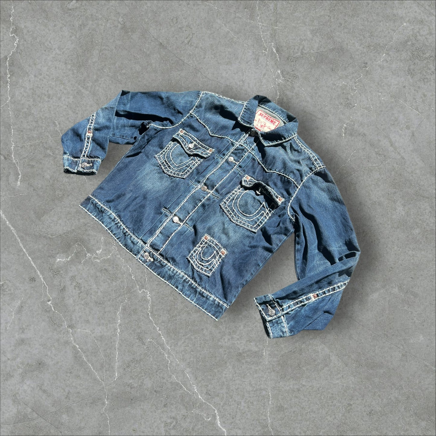 Supreme x True Religion Jeansjacke – Größe L